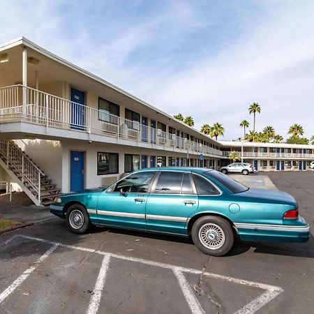 Motel 6-Palm Springs, Ca - East - Palm Canyon Extérieur photo