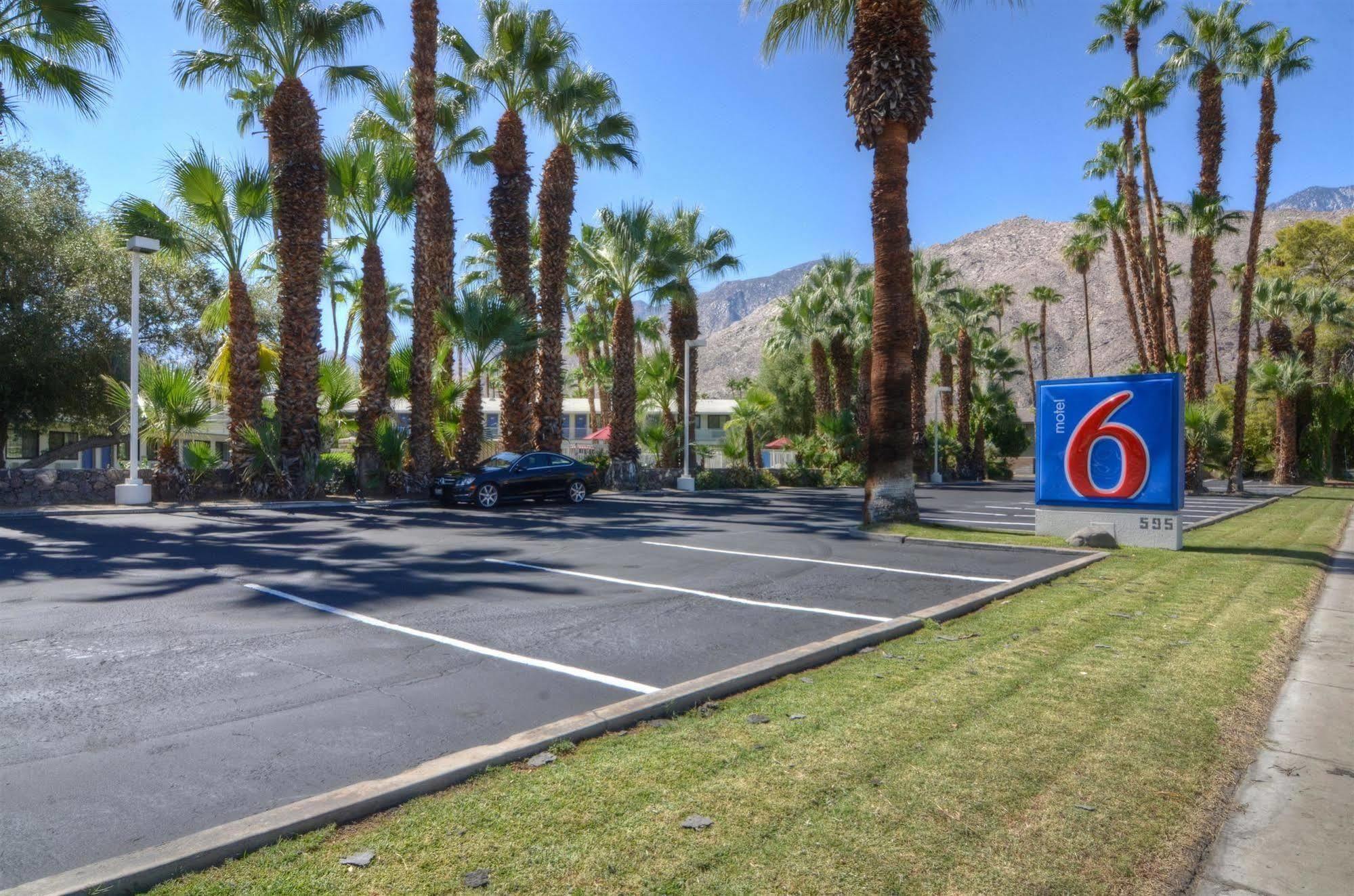 Motel 6-Palm Springs, Ca - East - Palm Canyon Extérieur photo