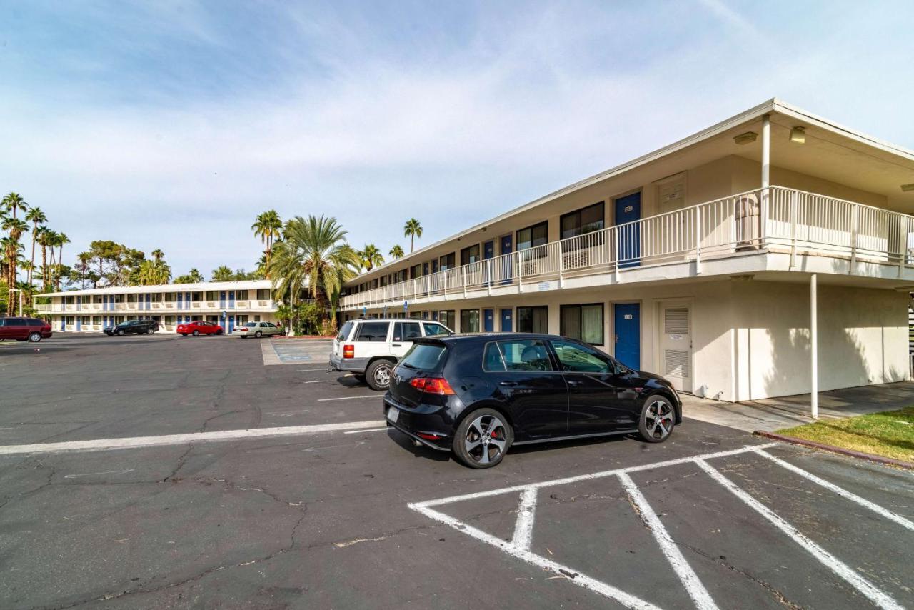 Motel 6-Palm Springs, Ca - East - Palm Canyon Extérieur photo